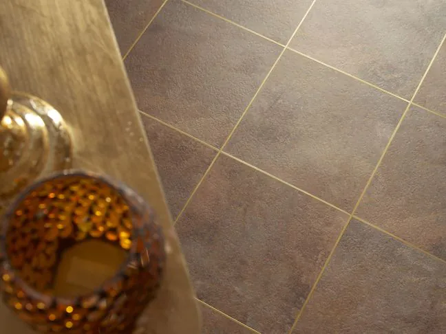 £50.00 - LVT Design Inlay Strip Gold 2mm thick x 5mm wide x 1000mm (pack of 50 lengths)
