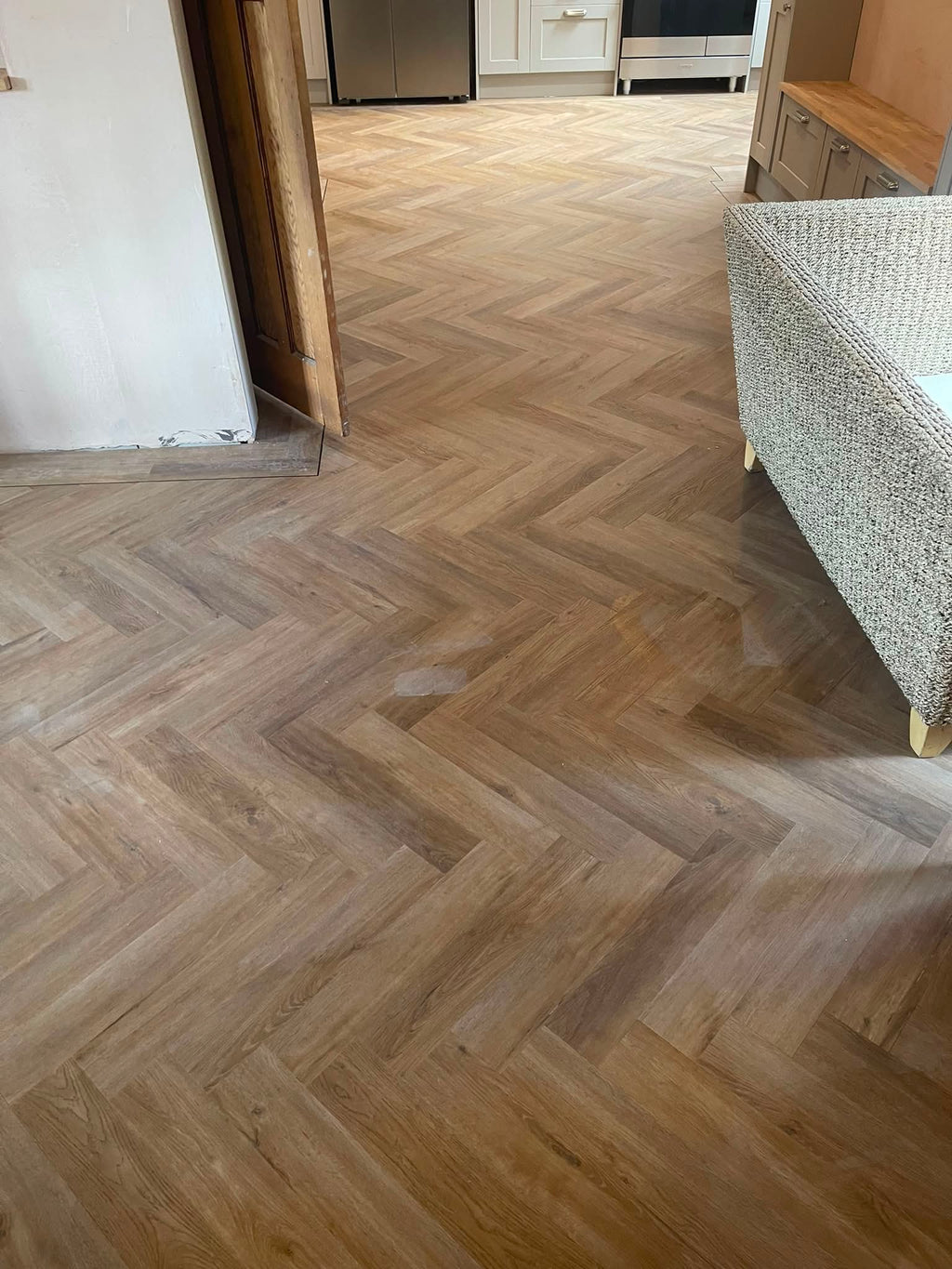 £26.99m2 - Endura Commercial LVT Natural Timber Herringbone | R11 Slip Rating | 3mm thick | 0.7mm Wear Layer (2.277m2 per pack)