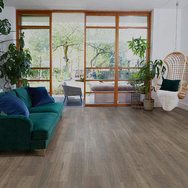 £15.99m² – Sierra Habitana Malvern Oak Glue Down LVT | R10 Slip Rating | 2.0mm Thick | 0.3mm Wear Layer (3.37m² per pack)