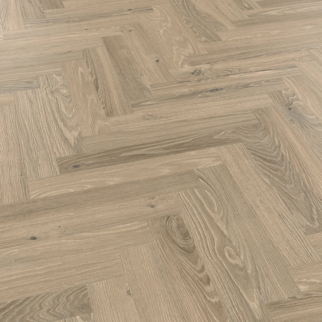 £20.99m2 - Palio Essenza by Karndean - Ravenna Oak Herringbone SM-PVP403 (1 x pack 3.345m2)