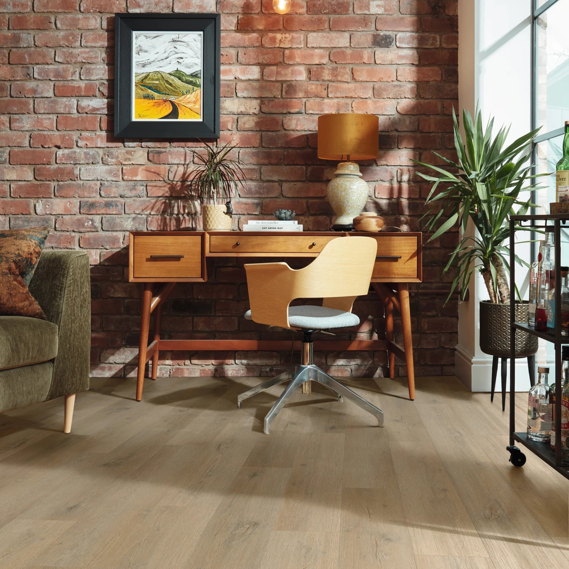 £20.99m2 - Palio Essenza by Karndean - Sorrento Oak Full Plank PVP409 (1 x pack 4.335m2)