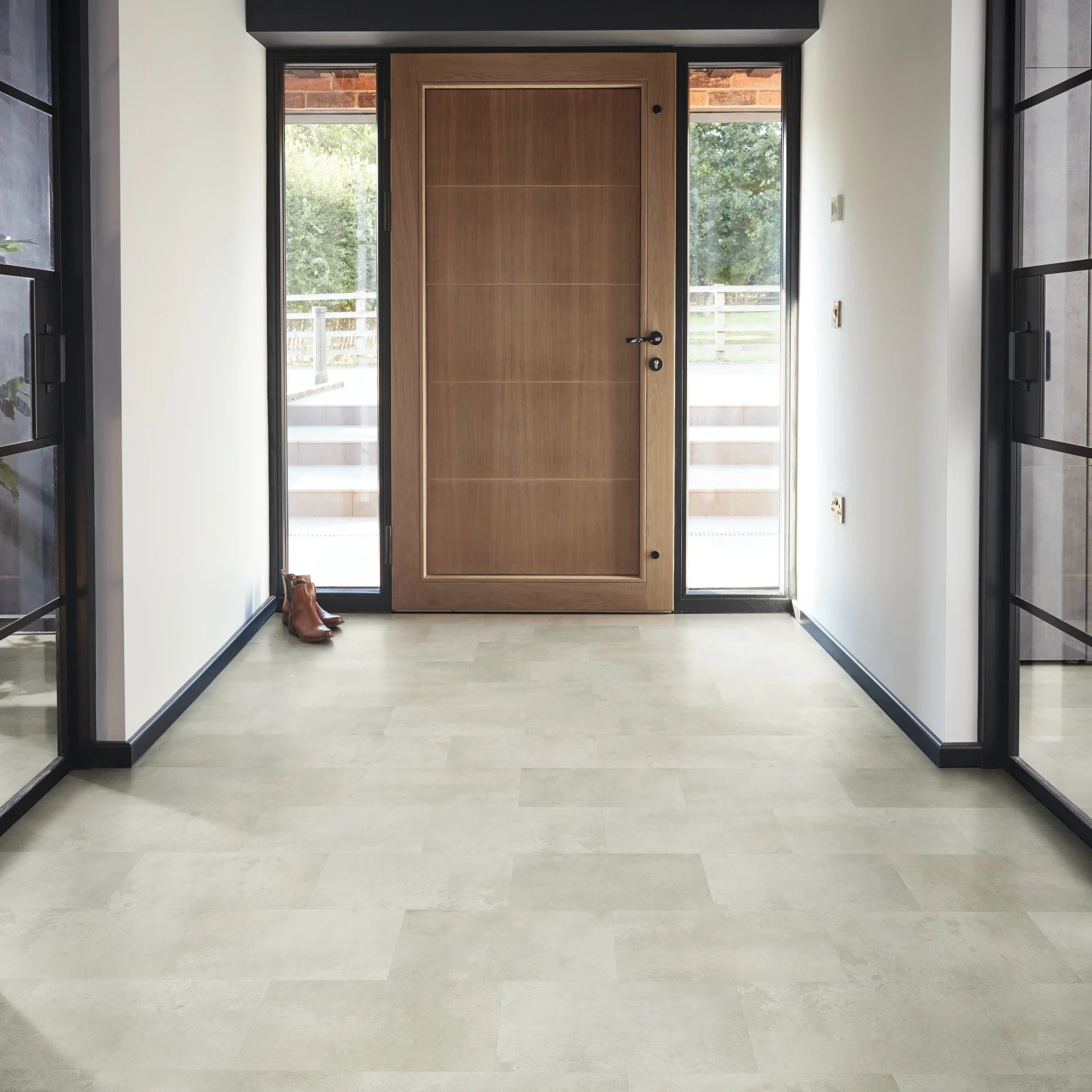 £20.99m2 - Palio Essenza by Karndean - Torino Cemento PVT702 (1 x pack 3.345m2)