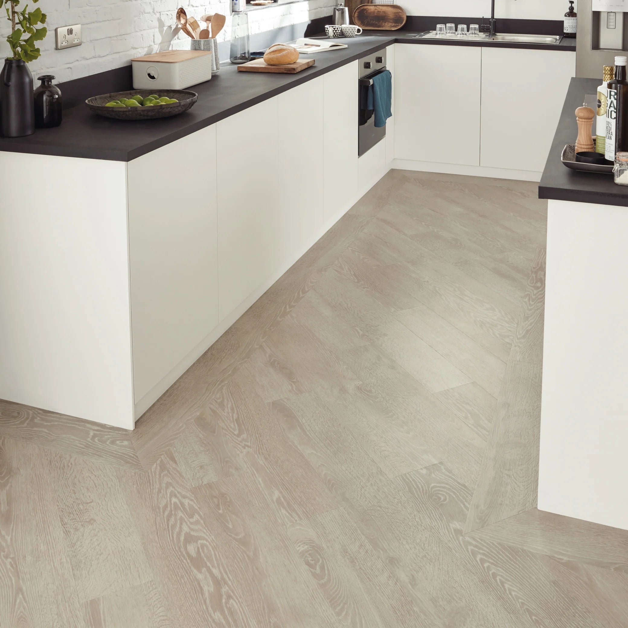 £26.99m2 - Karndean Van Gogh Rigid Core LVT Click - Greige Oak (2.196m2 per pack)